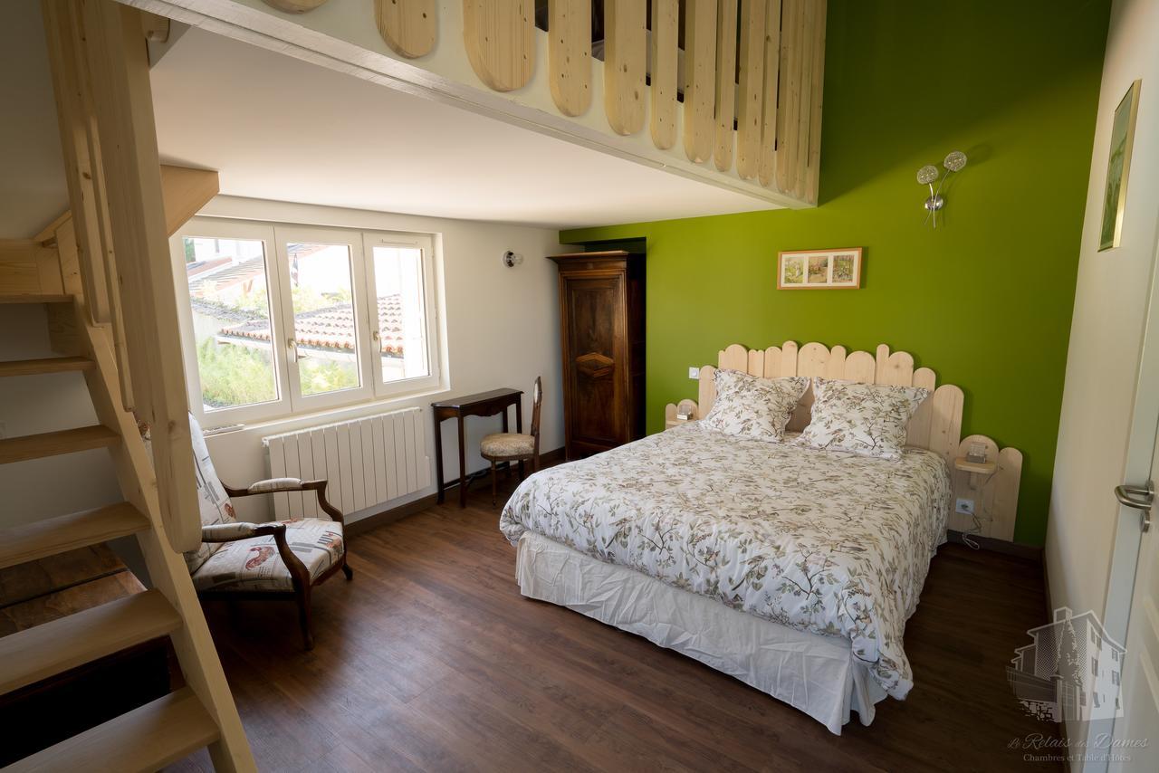 Bed and Breakfast Le Relais Des Dames Neuville-sur-Saône Exteriér fotografie